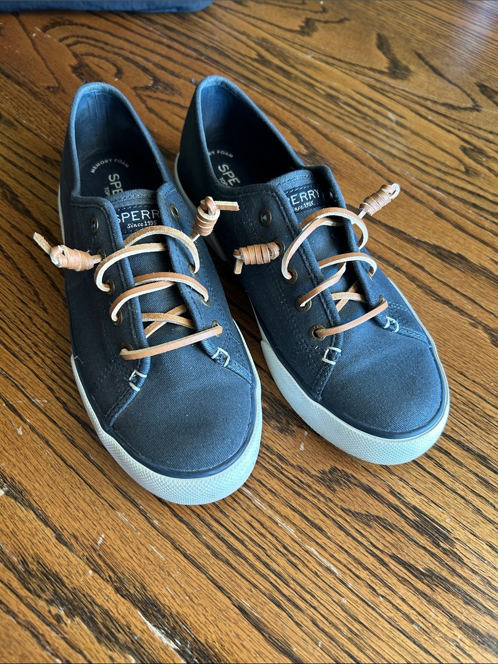 Sperry Women’s Navy Boat Shoes with Tan Leather Laces